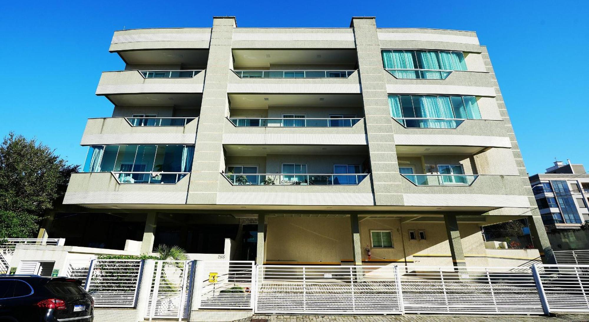 Edificio Costa Mar - Centro De Bombinhasアパートメント エクステリア 写真